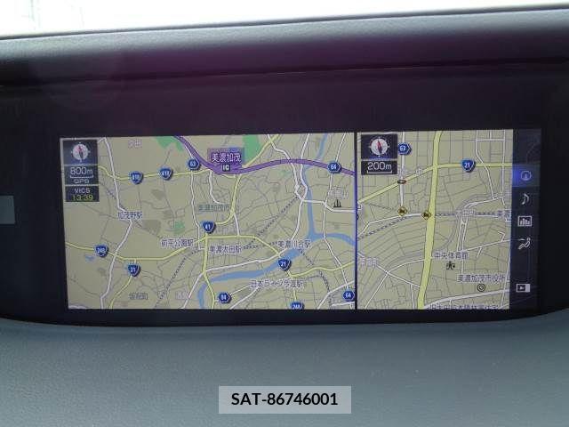 Lexus LS 2018-04 334446-5
