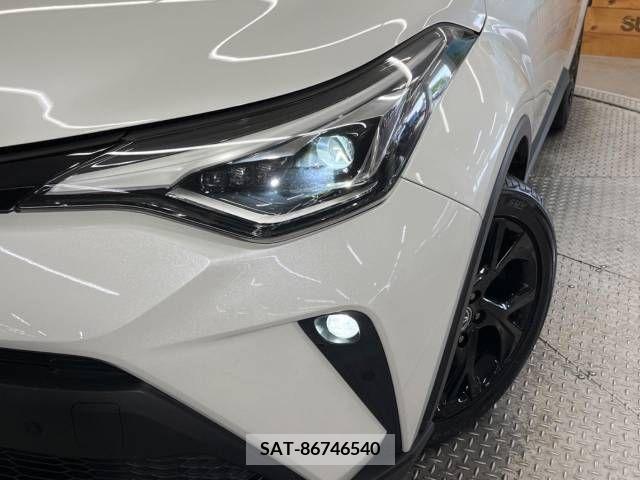 Toyota C-HR 2020-09 342495-12