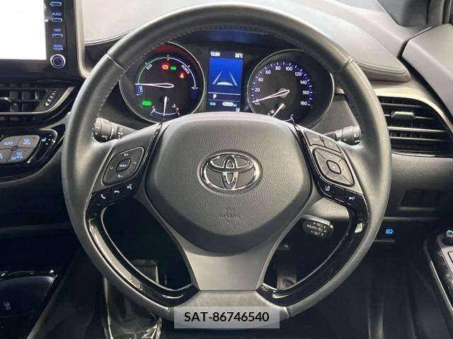 Toyota C-HR 2020-09 342495-11