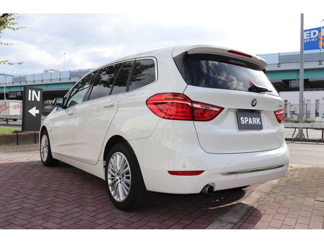 Bmw 2 SERIES 2016-03 4192-6