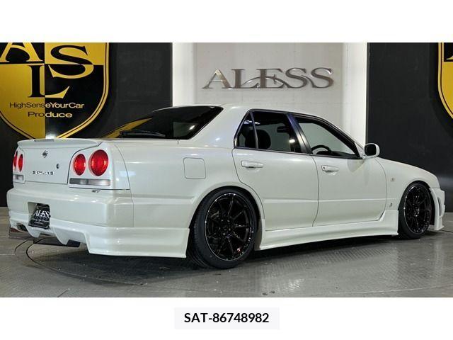 Nissan SKYLINE 2001-04 306019-1