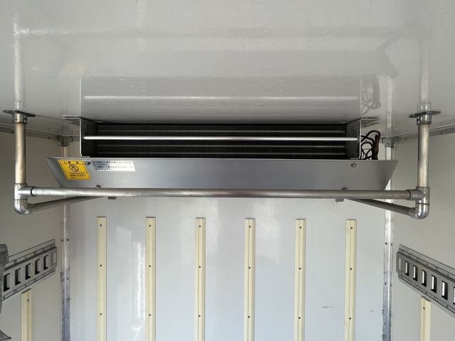 Mitsubishi CANTER 2016-06 20636-12