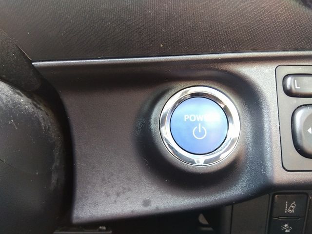 Toyota AQUA 2019-01 21049-9