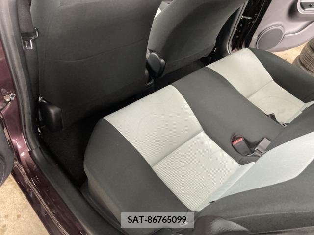 Toyota AQUA 2014-04 251348-12