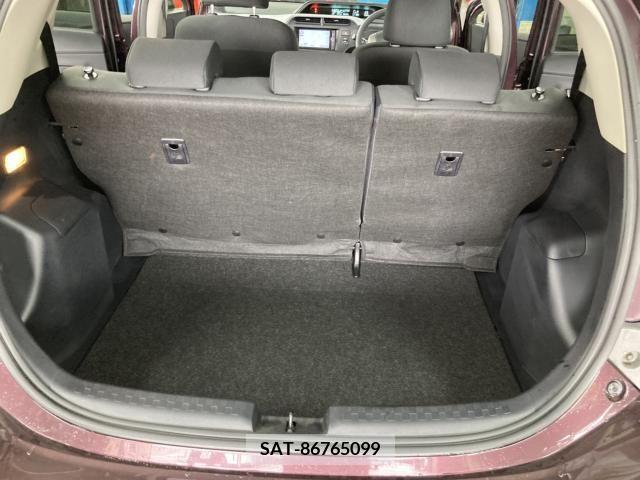 Toyota AQUA 2014-04 251348-13
