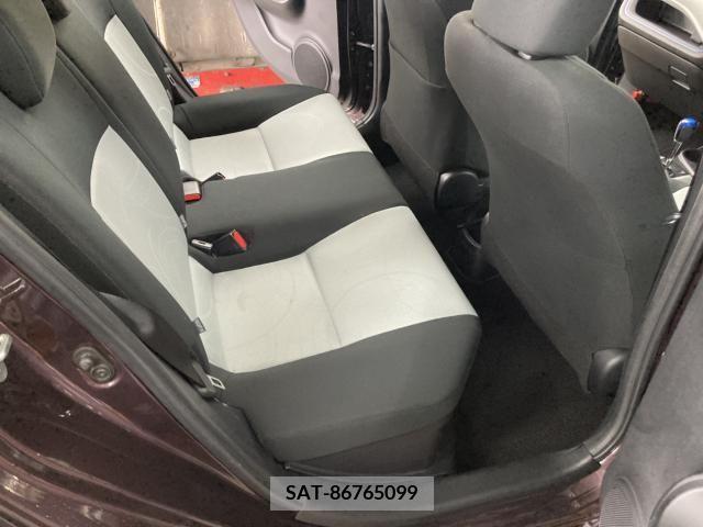 Toyota AQUA 2014-04 251348-10