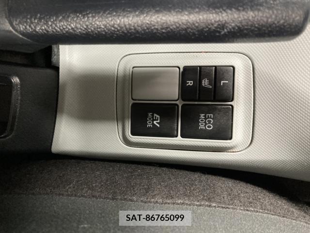 Toyota AQUA 2014-04 251348-8