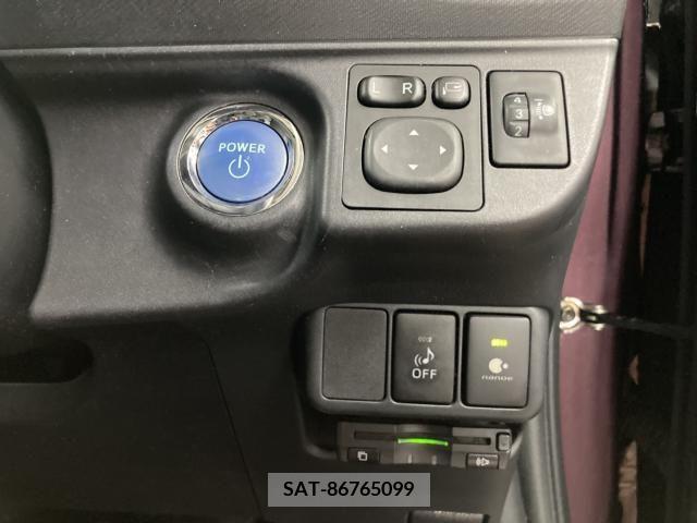 Toyota AQUA 2014-04 251348-5