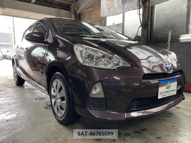 Toyota AQUA 2014-04 251348-1