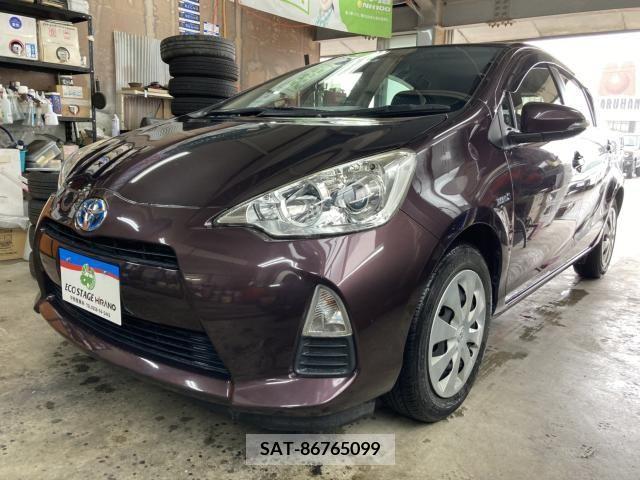 Toyota AQUA 2014-04 251348-0