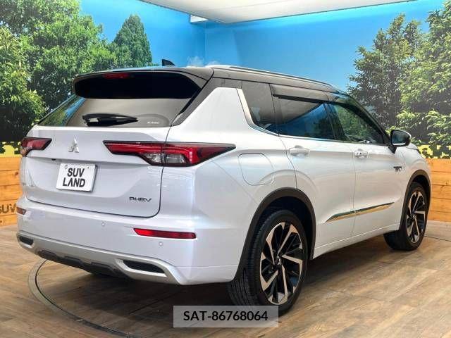 Mitsubishi OUTLANDER PHEV 2022-03 393164-18