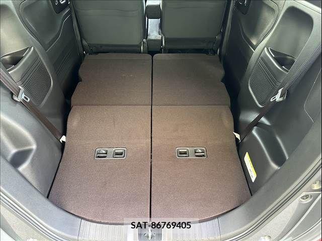 Honda N BOX CUSTOM 2017-11 252596-11