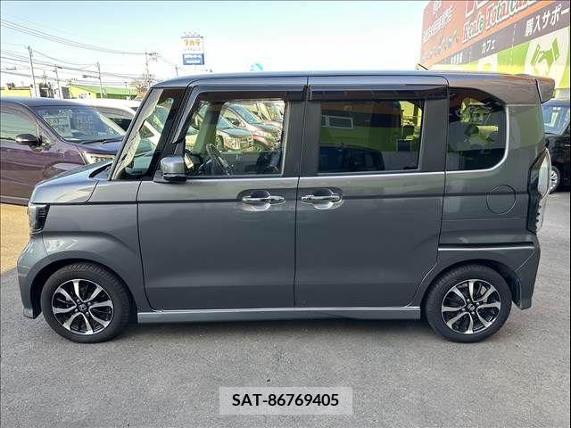 Honda N BOX CUSTOM 2017-11 252596-2