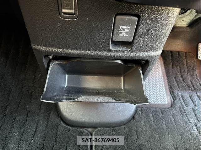 Honda N BOX CUSTOM 2017-11 252596-27