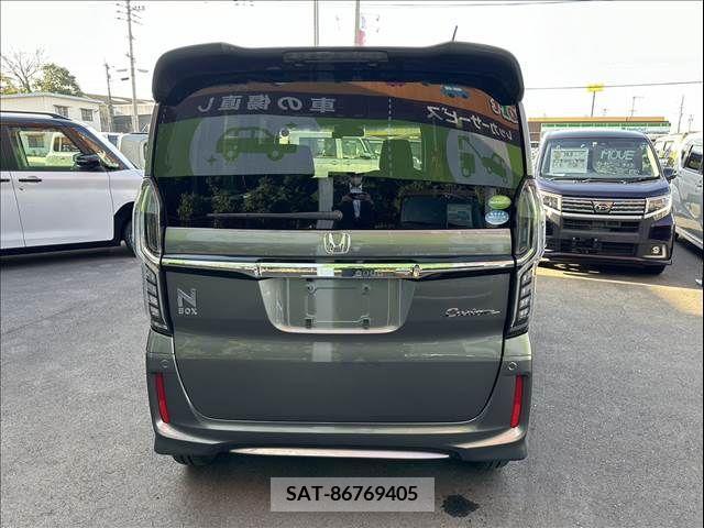 Honda N BOX CUSTOM 2017-11 252596-7
