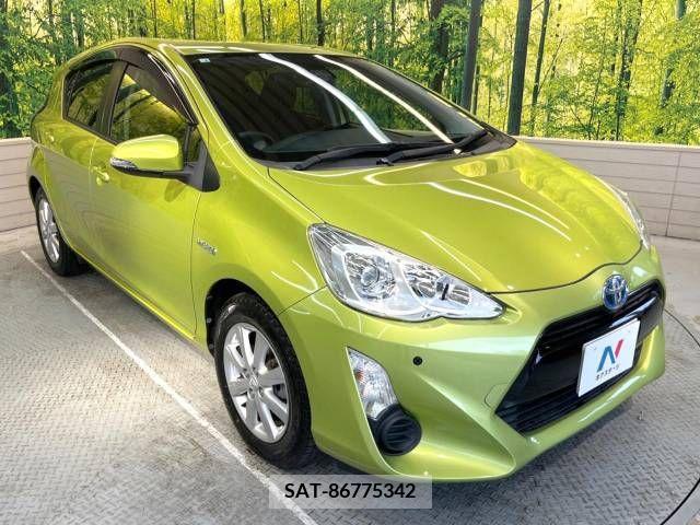 Toyota AQUA 2016-02 250434-17