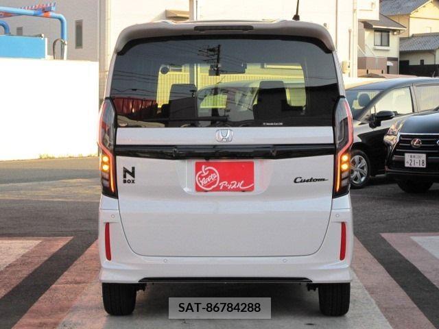 Honda N BOX CUSTOM 2021-12 230577-5
