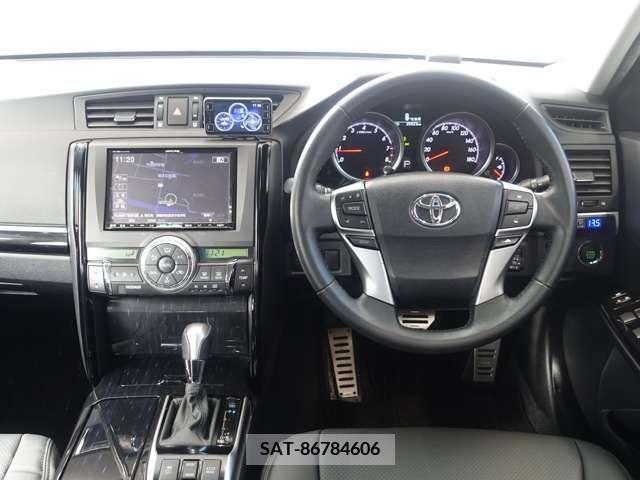 Toyota MARK X 2013-12 210615-16