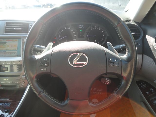 Lexus IS 2008-03 15284-6