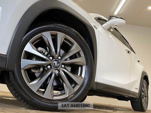 Lexus UX 2019-05 275923-17