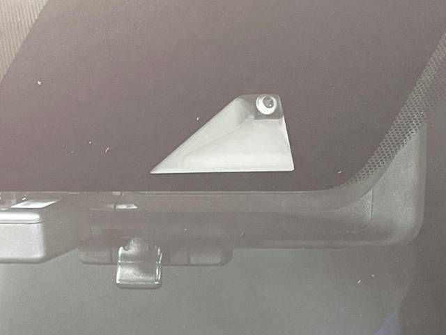 Nissan NOTE 2019-02 14835-3