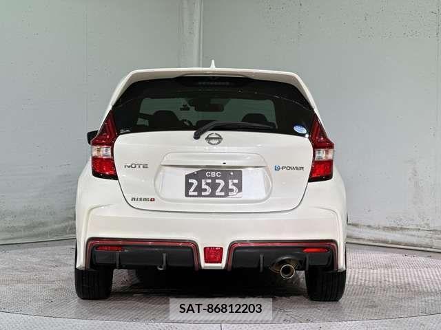 Nissan NOTE 2017-06 236030-9