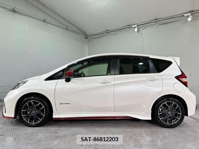 Nissan NOTE 2017-06 236030-11