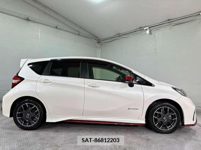 Nissan NOTE 2017-06 236030-7