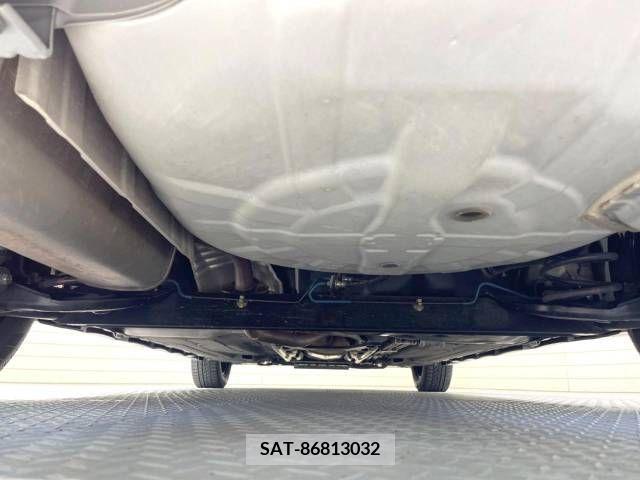 Nissan TIIDA 2009-09 252306-19