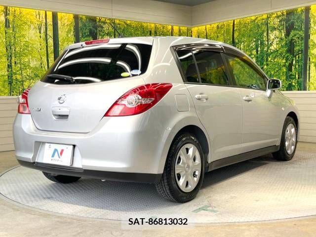 Nissan TIIDA 2009-09 252306-17