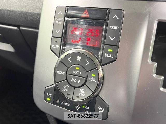 Toyota VOXY 2014-01 321358-4