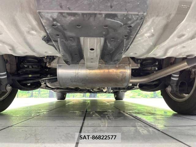 Toyota VOXY 2014-01 321358-19