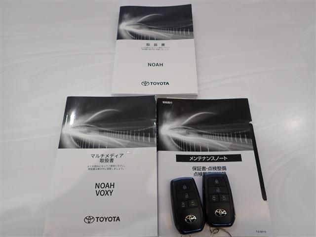 Toyota NOAH 2022-03 28051-2