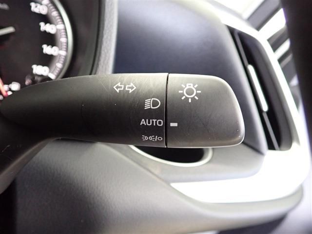 Toyota NOAH 2022-03 28051-21