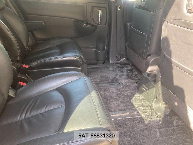 Nissan ELGRAND 2013-07 200605-12