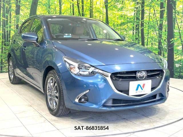 Mazda DEMIO 2016-11 267682-16