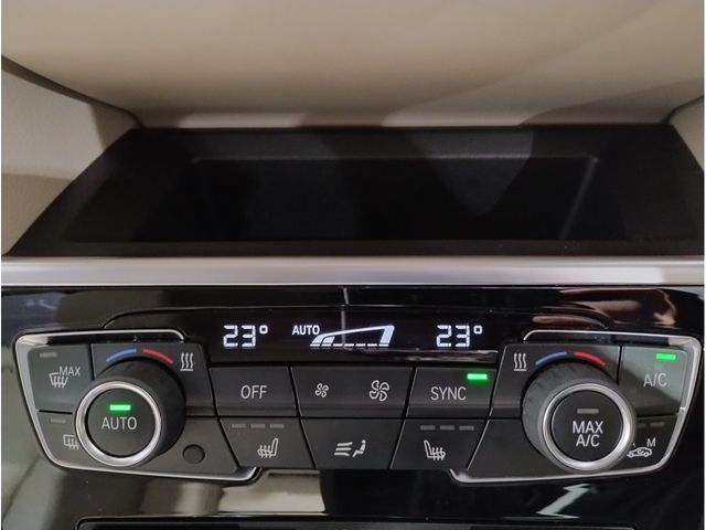 Bmw 2 SERIES 2018-09 1083-8