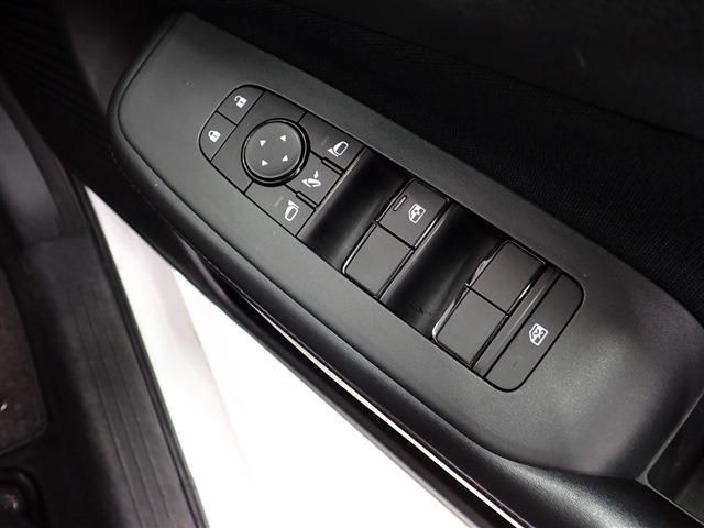 Nissan NOTE 2021-06 181760-19