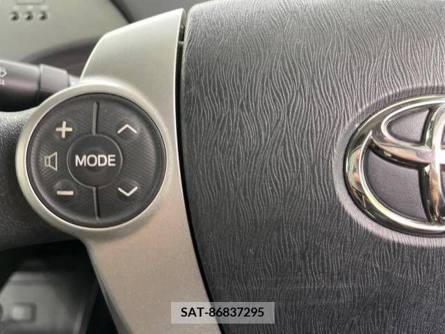 Toyota PRIUS 2013-07 253168-6