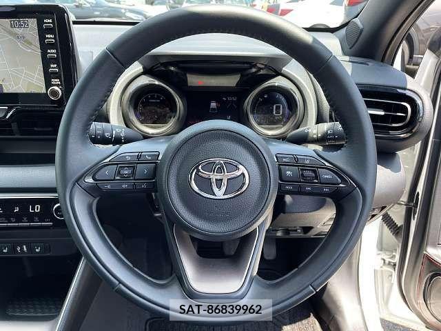 Toyota YARIS 2021-04 344538-4