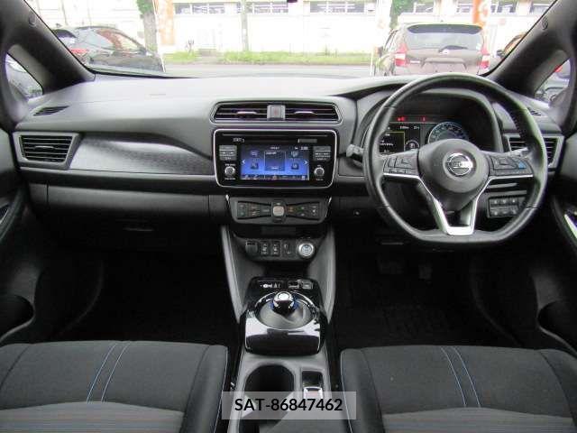 Nissan LEAF 2018-09 297882-16