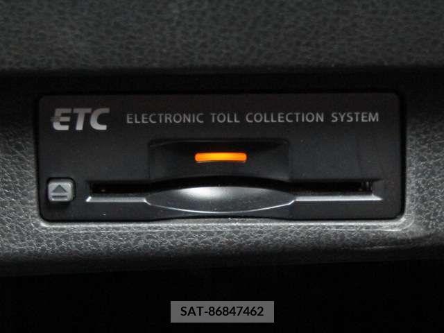 Nissan LEAF 2018-09 297882-12