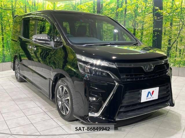 Toyota VOXY 2018-08 213086-17