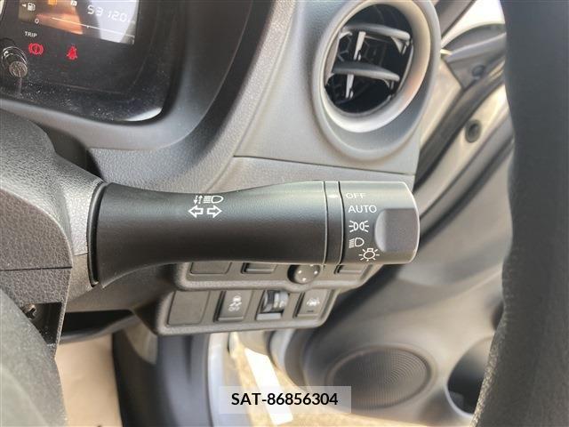 Nissan NOTE 2019-11 206802-14
