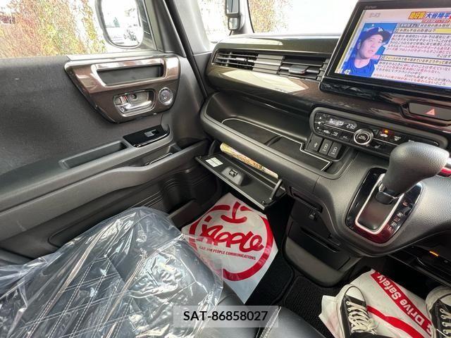 Honda N BOX CUSTOM 2020-04 227077-15