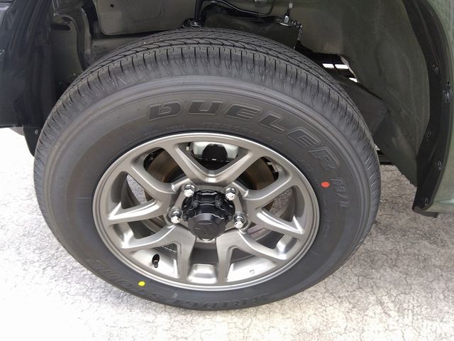 Suzuki JIMNY 2023-10 191733-27