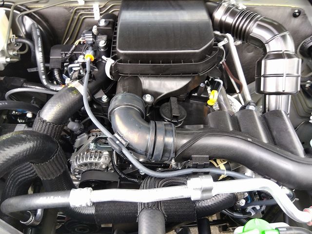 Suzuki JIMNY 2023-10 191733-28