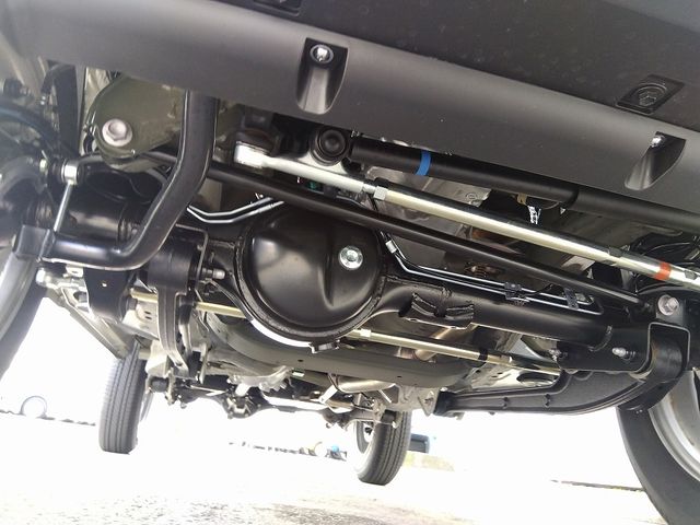 Suzuki JIMNY 2023-10 191733-25