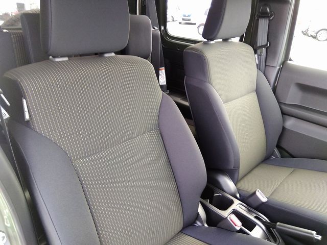Suzuki JIMNY 2023-10 191733-16