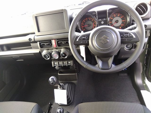 Suzuki JIMNY 2023-10 191733-3